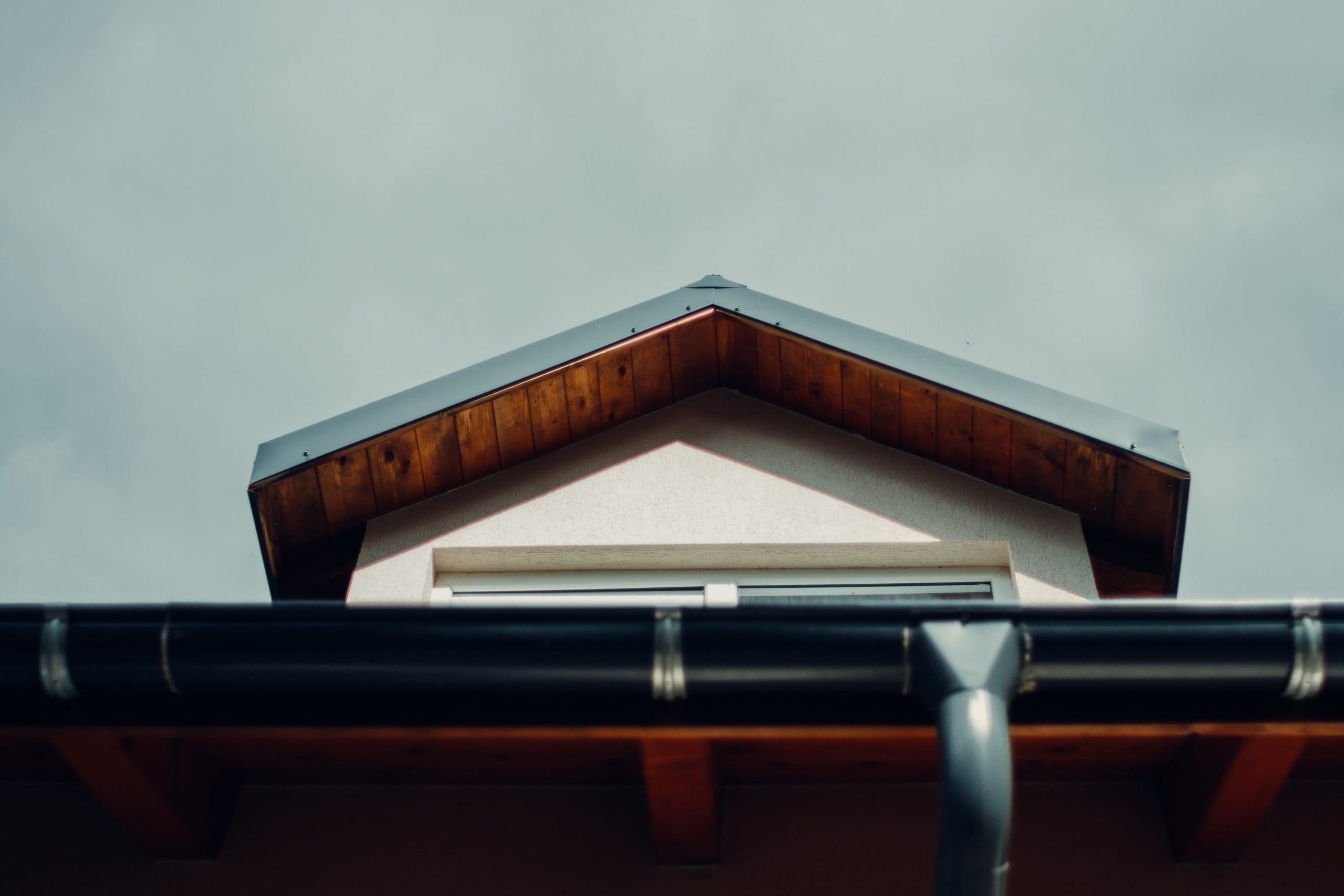 A close up of the gutters of a house